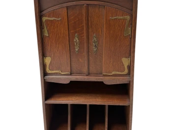 Arts & Crafts Art Nouveau Cabinet by H.P. Mutters & Zoon Den Haag, 1900s